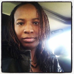 Meet your Posher, Tomora